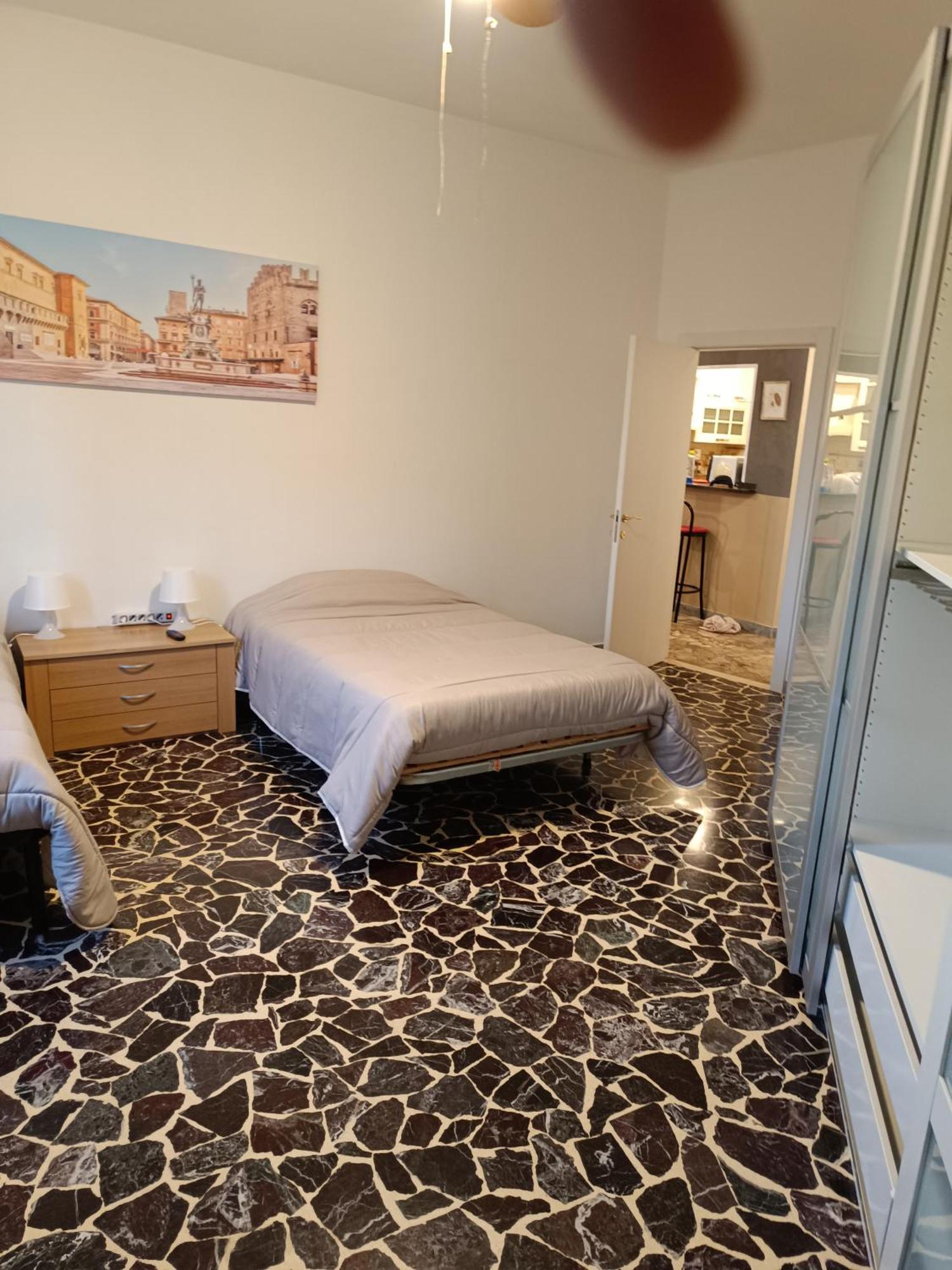 Elegante Appartamento 90 Mq Zona Corticella Fiera Болонья Экстерьер фото